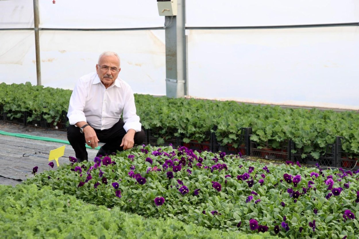 BAŞKAN GÜLER: “ORDU ÇİÇEK ÜRETİM KENTİ OLABİLİR”